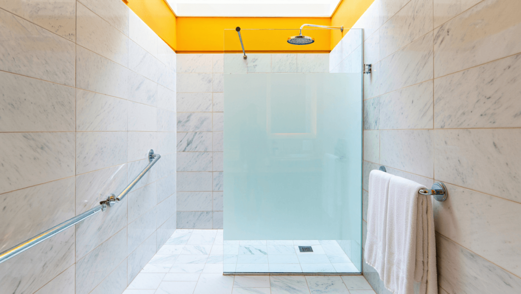 Guide : Comment faire une douche à l’italienne ?
