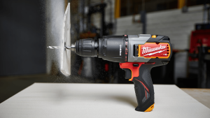 Test outillage : Perforateur burineur M18 CHM902C de chez Milwaukee