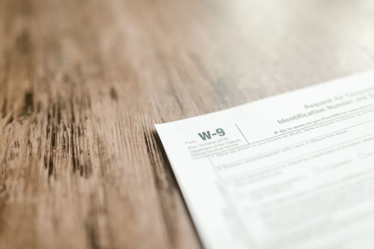 Dossier de réclamation avec photos et documents de livraison